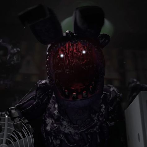 Fnaf Withered Animatronics, Withered Bonnie Pfp, Ignited Bonnie, Withered Bonnie Fanart, Pfp Fnaf, Fnaf Pfp, Withered Bonnie, Bonnie Fnaf, Fnaf Photos