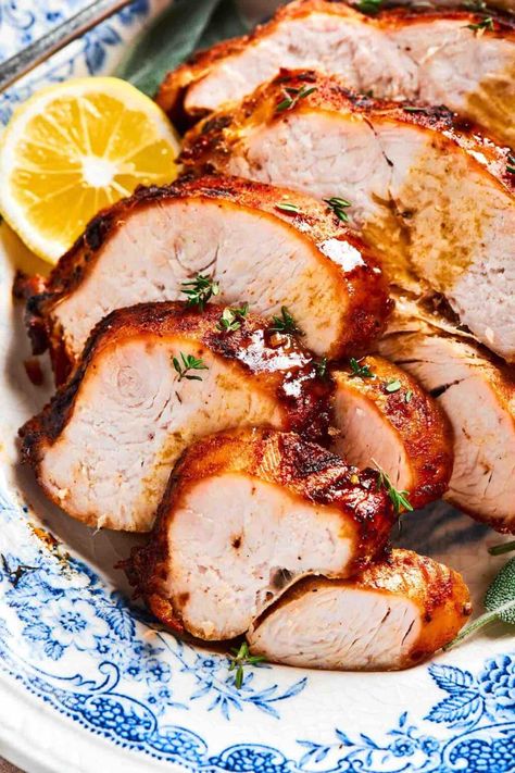 Cook Turkey Breast, Creamy Chicken Breast Recipes, Air Fryer Turkey Breast, Turkey Tenderloin Recipes, Turkey Rolls, Turkey Cooking Times, Airfryer Recipe, Air Fryer Turkey, Cook Turkey