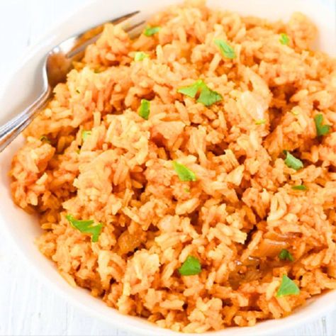 This Quick and Easy Mexican Rice is the perfect side dish to go with all of your favorite Mexican, Tex-Mex and Southwest dishes! Mexican Rice With Peas And Carrots, Brown Rice Mexican Rice, Mexican Rice With Minute Rice, Quick Mexican Rice, Southwest Rice, Mexican Rice And Beans, Homemade Mexican Rice, Easy Mexican Rice, Authentic Mexican Rice