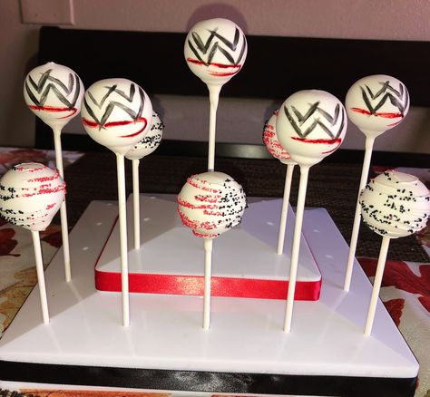 WWE wrestling Cakepops #Cakepops #WWEcakepops Wwe Cake Pops, Wwe Cake, Wrestling Cake, Wwe Birthday Party, Wwe Party, Wwe Birthday, Thomas Birthday, Pop Cans, Sport 2