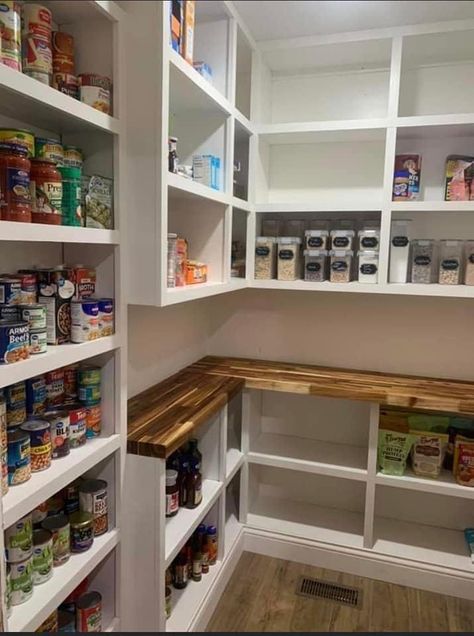 Walk In Pantry Ideas Layout, Walk In Pantry Ideas, Pantry Redo, Pantry Closet Design, Pantry Layout, Dream Pantry, House Pantry, Storage Rooms, Pantry Laundry Room