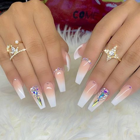 Ombré Nails With Diamonds, Ombre Nails With Jewels, White Ombre Nails With Rhinestones, Simple Bling Nails, Jazzy Nails, Cutest Nails, Ongles Bling Bling, Nail Vibes, Uñas Ideas