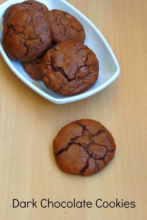 Dark Chocolate Cookies, Eggless Baking, Just Bake, Easy Smoothie Recipes, Easy Smoothies, Healthy Snacks Easy, Coconut Recipes, Pinterest Blog, Yummy Cookies