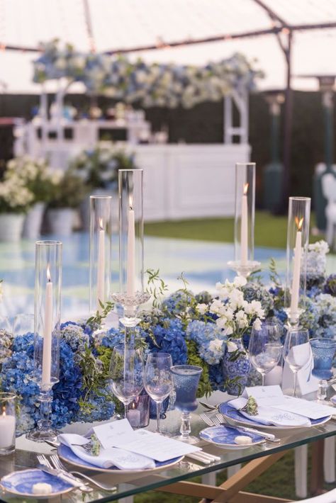 Blue And White Engagement Party, Black Tie Wedding Decor, Wedding Flowers Candles, Cobalt Blue Weddings, White And Blue Wedding, Blue Wedding Receptions, Engagement Themes, Blue Wedding Centerpieces, Blue Wedding Decorations