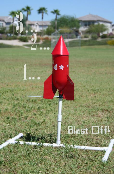 Blast off-The Rocket Launch! - My Insanity Water Rocket, Rocket Party, Diy Rocket, Alien Party, Bottle Rocket, Rockets For Kids, Outer Space Birthday, Space Birthday Party, Rocket Launch