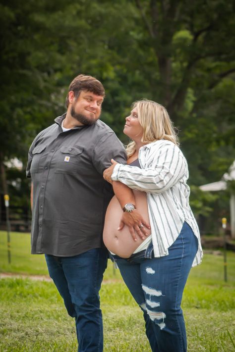 Plus size maternity photo shoot Casual Plus Size Maternity Photos, Plus Size Gender Reveal Outfit, Maternity Shoot Plus Size, Maternity Photography Plus Size, Plus Size Pregnancy Photoshoot, Plus Size Maternity Photography, Plus Size Maternity Photos, Maternity Outfits For Photoshoot, Couple Maternity Poses