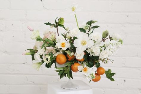 Putnam and Putnam Flowers 1 White Floral Arrangements, Citrus Wedding, La Wedding, Orange Wedding, Deco Floral, Arte Floral, Floral Centerpieces, Beautiful Blooms, Wedding Flower