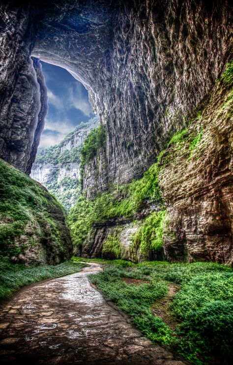 Wulong Karst in ChongQing, China Snowy Architecture, Wulong Chongqing, Wulong Karst, China Nature, Canon 5d Mark Ii, Chongqing China, Asian Countries, Holiday Day, Majestic Mountains