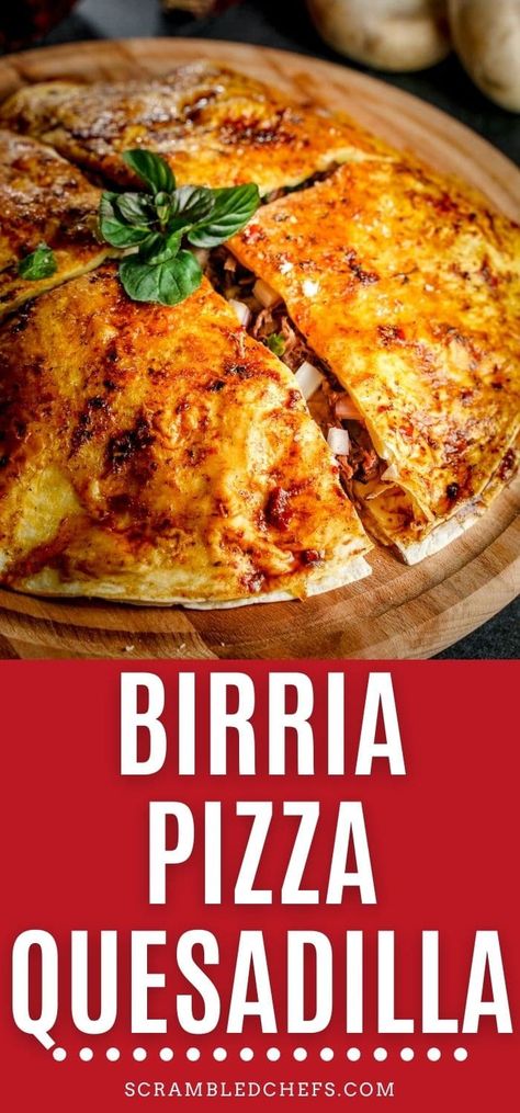 Birria Pizza Recipe, Birria Quesadillas Recipe, Quesadilla Birria, Chili Pizza Recipe, Pizza Chili Recipe, Birria Pizza, Chili Pizza, Pizza Quesadilla, Stewed Beef