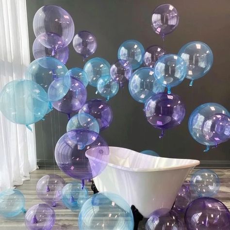 Bubble Party Theme, Balloons Rainbow, Baby Shower Ballons, Bubble Birthday Parties, Iridescent Party, Bubble Birthday, Bridal Shower Balloons, Bubble Party, Up Balloons