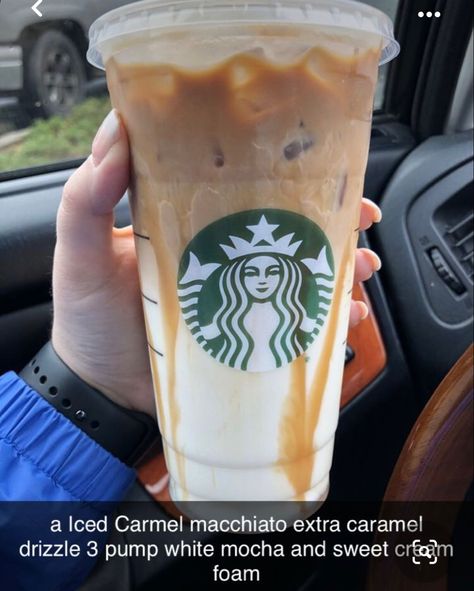 Menu Starbucks, Free Starbucks Gift Card, Iced Caramel Macchiato, Starbucks Drink Menu, Sommer Mad, Starbucks Secret Menu Recipes, Cold Starbucks Drinks, Ice Caramel Macchiato, Starbucks Drinks Diy