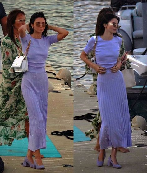 Kendall Jenner on Instagram: “💜💜💜 @kendallstreetstylenyc . . . . . . . . . . . . . . . . . . . . . . . . #kendalljenner #revolvearoundtheworld #styleinspo #coolhunting…” Kendall Jenner Summer, Kendall Jenner Casual, Kendall Jenner Outfits Casual, Old Money Look, Kendall Jenner Dress, Kendall Jenner Street Style, Pinterest Trends, Kendall Style, Famous Outfits