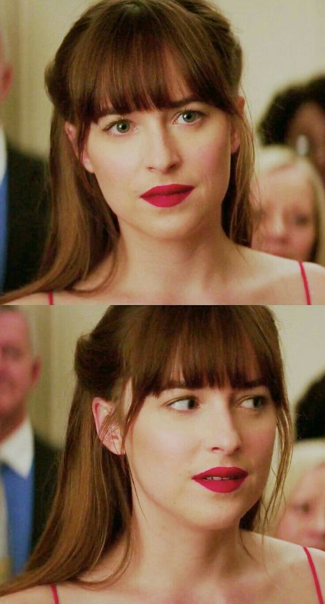 Anastasia Steele Outfits, Dakota Johnson Hair, Dakota Jhonson, How To Makeup, Anastasia Grey, Problem Quotes, Dakota Style, Dakota Mayi Johnson, Dakota Johnson Style