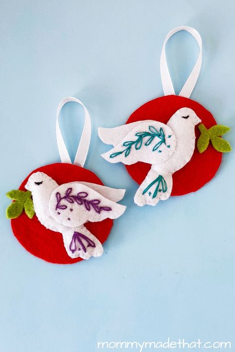 Birds Diy, Felt Birds Ornaments, Felt Ornaments Diy, Diy Felt Christmas Ornaments, Felt Ornaments Patterns, Fox Ornaments, Felt Tree, Felt Crafts Diy, Christmas Crafts To Make