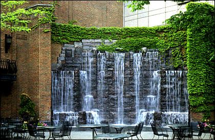 Heinz Hall Fountain- beautiful terrace outside the home of the Pittsburgh Symphony Orchestra Beautiful Terrace, Outdoor Wall Fountains, Water Wall Fountain, Kolam Air, Taman Air, Water Feature Wall, Outdoor Water Features, Garden Waterfall, Indoor Waterfall