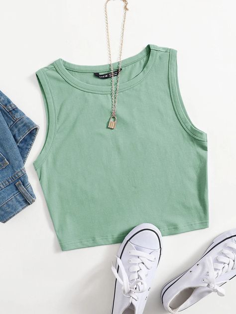 Green Tank Top, Women Tank Tops, Cute Crop Tops, Cute Comfy Outfits, Simple Trendy Outfits, Really Cute Outfits, Cute Simple Outfits, Teen Fashion Outfits, Women Tops