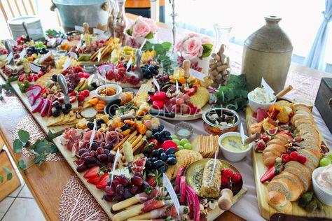 I Love Cheese and I Love Wine! Need I Say More Birthday Party Idea, Teen Cakes, Grazing Table, Charcuterie Recipes, Party Platters, Grazing Tables, Cheese Platters, Cured Meats, Picnic Party