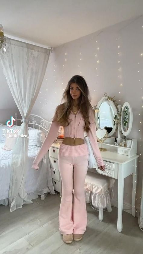 Cute Everyday Outfits, Mode Inspo, Pink Outfits, Cute Simple Outfits, Really Cute Outfits, Pink Outfit, Girly Outfits, Simple Outfits, Outfit Inspirationen