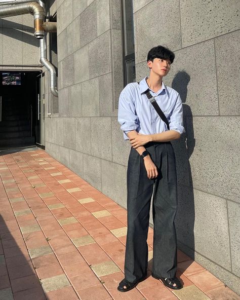 Korean Men Office Outfit, South Korean Fashion Men, Office Casual Outfit Men, 90s Fashion Baggy, Fashion Baggy Clothes, Korean Business Casual, Korean Style Men, Japanese Street Fashion Men, Korean Men Fashion