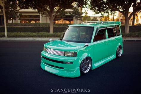 Nice custom Scion Xb. Funky Photo, Scion Cars, Toyota Scion Xb, Slammed Cars, Scion Xd, Scion Xb, Box Car, Vroom Vroom