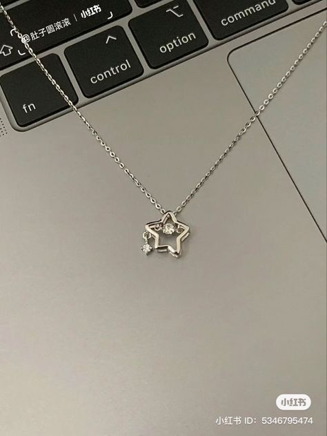 Girly Accessories Necklaces, Cute Silver Jewelry, Dr Jewelry, Minimalist Accessories Jewellery, Ethereal Jewelry, Cute Necklaces, Pretty Jewelry Necklaces, Princess Jewelry, Minimalist Accessories