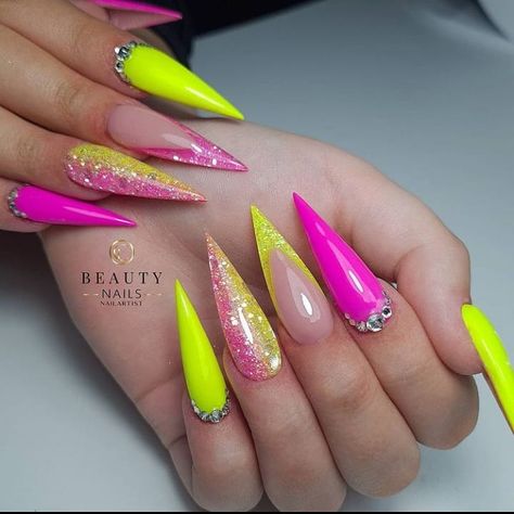 Stilleto Nails Designs, Gel Nail Art Designs, Gel Nails Diy, Stiletto Nails Designs, Vibrant Nails, Pretty Nail Art Designs, Easter Nails, Nails 2024, Pink Acrylic Nails