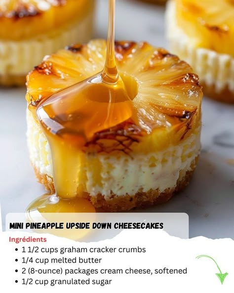 Mini Pineapple Upside Down Cheesecake, Pineapple Upside Down Cheesecake, Upside Down Cheesecake, Desserts Mini, Muffin Cups Recipes, Mini Pineapple Upside Down Cakes, Cups Recipes, Pineapple Desserts, Cheesecake Cups