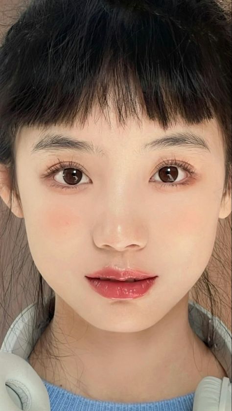 Asian Heterochromia, Japanese Igari Makeup, Igari Make Up, Japanese Style Makeup, Wide Set Eyes, Casual Makeup, Retro Makeup, 얼굴 그리기, Japanese Makeup