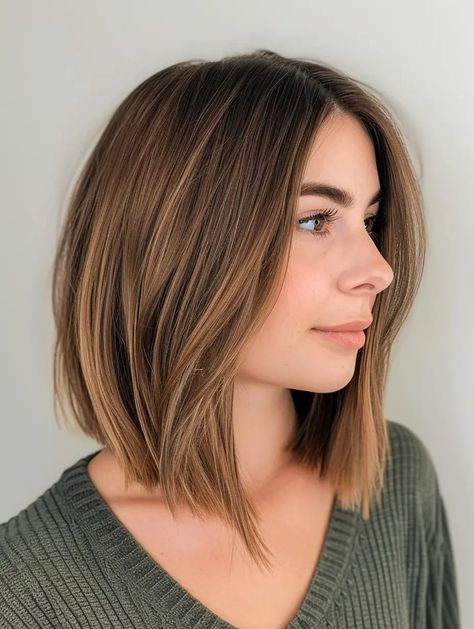 Lob Haircut Thick Hair, Lob Haircut Straight, Lob Haircut With Bangs, Short Bleached Hair, Free Hairstyle, Long Bob Haircuts, Hairstyle Trends, Shoulder Hair, Haircuts For Wavy Hair