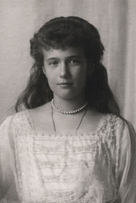 Anna/Anastasia: Russia’s fake Princess – F Yeah History Maria Romanov, Grand Duchess Anastasia, Anastasia Nikolaevna, Familia Romanov, Alexei Romanov, Romanov Sisters, Anastasia Romanov, Grand Duchess Olga, House Of Romanov