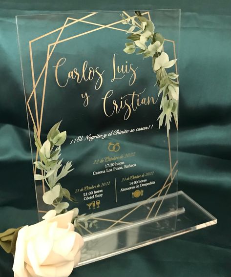 Simple Acrylic Wedding Invitation, Glass Invitation Wedding, Akrilik Custom Gift, Menu Acrylic, Wedding Card Decorations, Acrylic Wedding Card, Wedding Invitation Green, Clear Wedding Invitations, Wedding Day Invitations