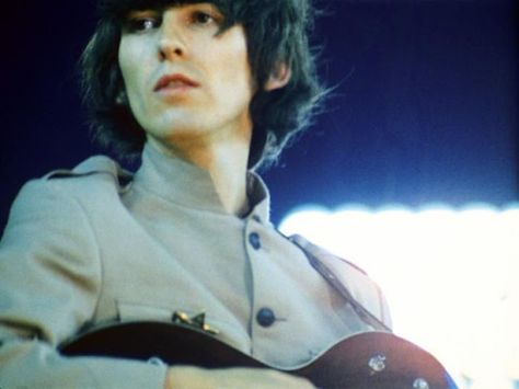 The Beatles Live, Beatles George Harrison, Shea Stadium, Beatles George, Bug Boy, Beatles Photos, Beatles Pictures, Beatles John, Ringo Starr