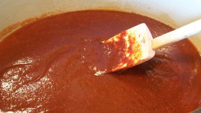 Healthy Bbq Sauce Recipe, Tamale Sauce, Traditional Tamales, Homemade Chili Sauce, Barbecue Sauces, Splenda Recipes, Healthy Bbq, Macro Recipes, Pork Tamales