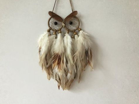 Mini Owl  Ready Made  Golden Cream Mini Owl by MyDreamcatcherLane Owl Dreamcatcher, Black Dreamcatcher, Owl Dream Catcher, Black Dream Catcher, Feather Wreath, Black Owl, Dried Flower Wreaths, Nativity Crafts, Dream Catcher Diy