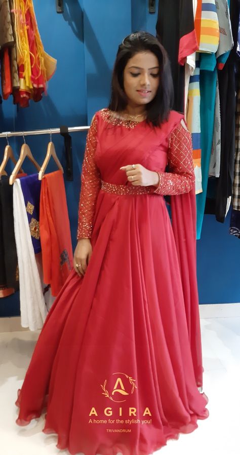 Designer Anarkali Dresses Receptions, Indian Gowns Dresses Receptions, Latest Saree Gown Designs, Long Gown Dress Indian, Simple Gown Designs For Party, Saree Gown Party Wear, Gawon Design, Gown Dress Indian, Long Gown Dress Party Wear