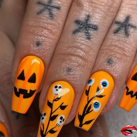 Janette Acosta on Instagram: "Who doesn’t love spooky season 🧡 #spookyseason #spookynails #halloween #halloweennails #jackolantern #gelx #gelxnails #gelextensions #pumpkinnails #pumpkins #spookyweeds" Cartoon Nails, Pumpkin Nails, Gel Extensions, T Love, Nail Health, Diamond Nails, October 4, Pretty Acrylic Nails, Valentines Nails