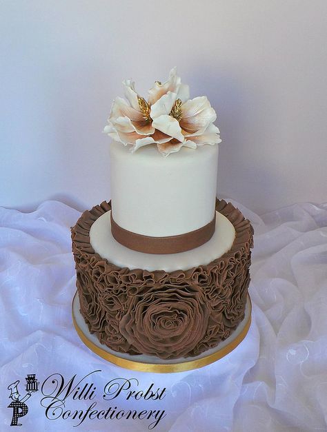 Barrel Wedding Cake, Wedding Cake Dark, Brown Wedding Cakes, Chocolate Brown Wedding, Rose Wedding Cake, 2 Tier Wedding Cakes, Wedding Cake Roses, Small Wedding Cakes, Beige Wedding