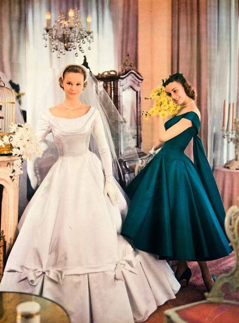 Vintage Wedding Gown, Dresses 50s, 50s Wedding, Wedding Dresses Taffeta, Vintage Bridesmaids, Vintage Dresses 50s, Bridal Magazine, Fashion 1950s, Retro Advertising