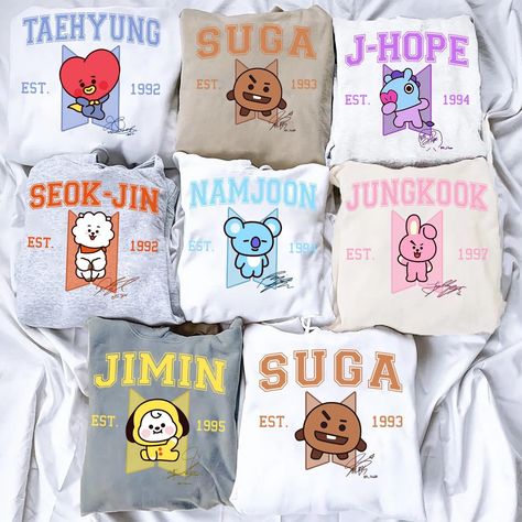 Welcome to BlueHandmadeLucky Cute BTS Members Chibi Sweatshirts, Bts Members Sweatshirt, Bts Group Shirt,BTS Members Tee, BTS World Tour 2024 Kpop shirts, Kpop Fan Gift Features: - 100% Quality Guarantee - Super Soft Cotton 4.3 oz, 100% combed cotton jersey - Heather Gray 90% cotton/10% polyester; Fabric laundered - 32 singles for extreme softness; 1x1 baby rib-knit set-in collar. Thanks so much Army Outfit, Bts Shirt, Bts Clothing, Kpop Shirts, Bts World Tour, Group Shirts, Bts Merch, Bts Chibi, Bts Group