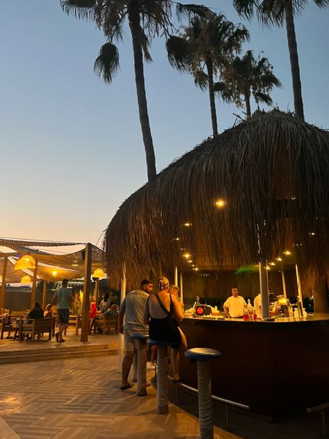 summer vacation, night, beach night Night Bar, Beach Night, Beach Bar, Beach Bars, Beach Vibe, Summer Nights, Summer Aesthetic, Hot Summer, Perfect Summer