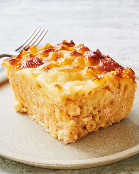 NYT Cooking on Instagram: “Trinidadian Macaroni Pie is a Trini staple for large family gatherings, and it keeps well — provided you manage to save any leftovers. Get…” Recipes With Frozen Meatballs, Macaroni Pie Recipe, Firehouse Recipes, Cooking Macaroni, Southern Macaroni And Cheese, Bahamian Food, Macaroni Pie, Meatballs Recipes, Soul Food Restaurant