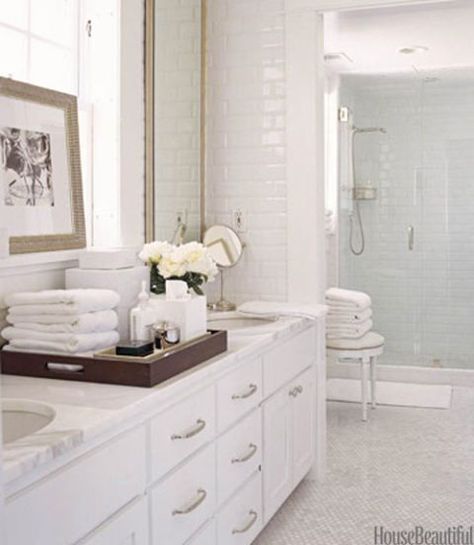 Bathroom Bliss: 7 Ways to Turn Your Bathroom Into a Showroom For All Guests To Enjoy Main Bathroom Design Ideas, Crystal Decanter Display, Timeless Master Bath, Bath Cabinet Ideas, Christmas Bathroom Ideas, Timeless Flooring, Master Bath Remodel Ideas, Classical Bathroom, Timeless Bathroom Design