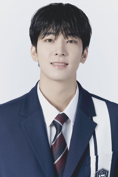 Wonwoo Dream, Jungkook School, Dream Photo, School Id, Won Woo, Jeon Wonwoo, Seventeen Going Seventeen, Kids Mood, Yearbook Photos