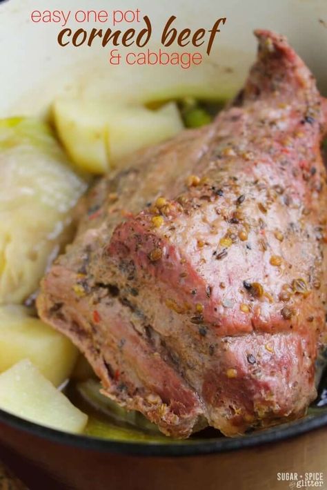 One-Pot Corned Beef Cabbage, the perfect Irish Corned Beef recipe for St Patrick's Day or to ring in the New Year! French Entertaining, Irish Corned Beef, Irish Colcannon, Glitter Food, Irish Recipes Authentic, Irish Beef Stew, Beef Cabbage, Corned Beef Recipes, Roasted Cabbage