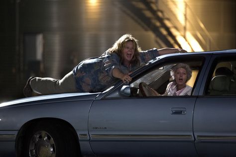 "Tammy" movie still, 2014.  L to R: Co-writer/co-producer/star Melissa McCarthy, Susan Sarandon. Tammy Movie, Thelma Louise, Susan Sarandon, Viewing Room, Melissa Mccarthy, Netflix And Chill, Monica Bellucci, Movie Review, Love Movie