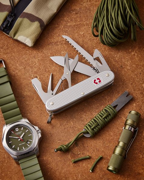 Victorinox Swiss Army Knife, Victorinox Swiss Army, Pocket Dump, Army Knife, Edc Knife, Edc Tools, Edc Gear, Long A, Handmade Knives