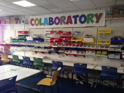 Stem Lab Design, Elementary Makerspace, School Makerspace, Stem Classroom Decor, Makerspace Design, Makerspace Elementary, Steam School, Steam Classroom, Steam Lab