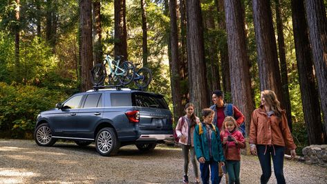 The Best Family Cars for 2023 (According to Experts) - Tinybeans Best Suv For Family, 2022 Ford Expedition, Ford Expedition Platinum, Car Family, Best Family Cars, Livonia Michigan, Family Cars, Family Suv, Ford Suv