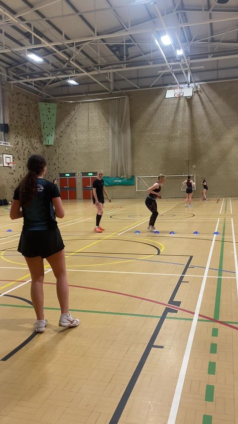 Aesthetic Netball, Martha Core, Aesthetic Netball Pictures, Netball Passing Drills, Netball Team Photos, Netball Aesthetic, Netball Training, Netball Pictures, Netball Drills