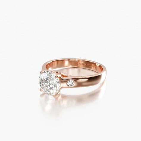 Engagement rings round gold